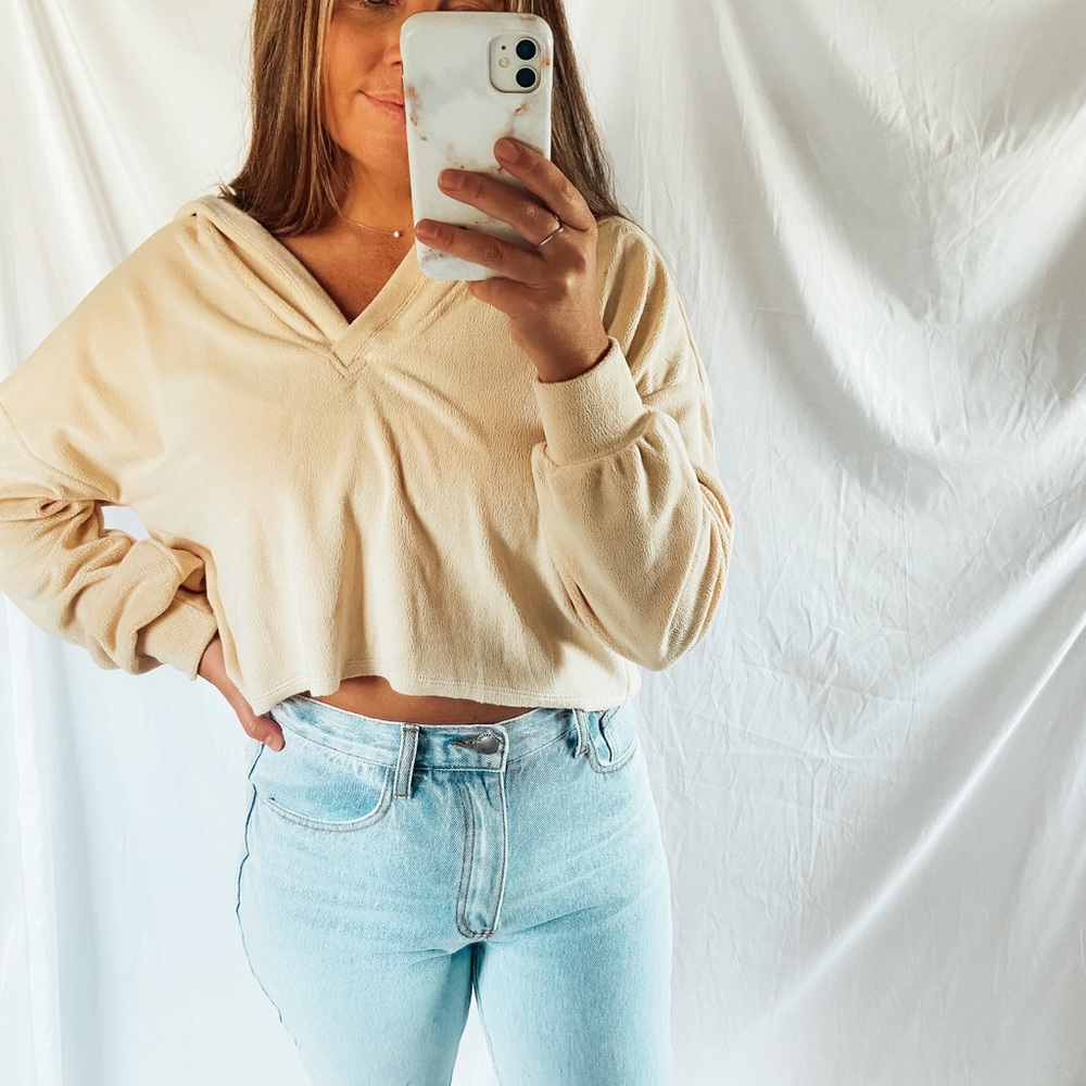 New Velour Drop Shoulder Cropped Hoodie